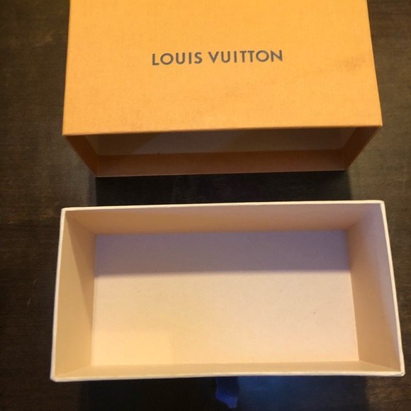 Louis Vuitton , Almost brand new. - Picture 3 of 7
